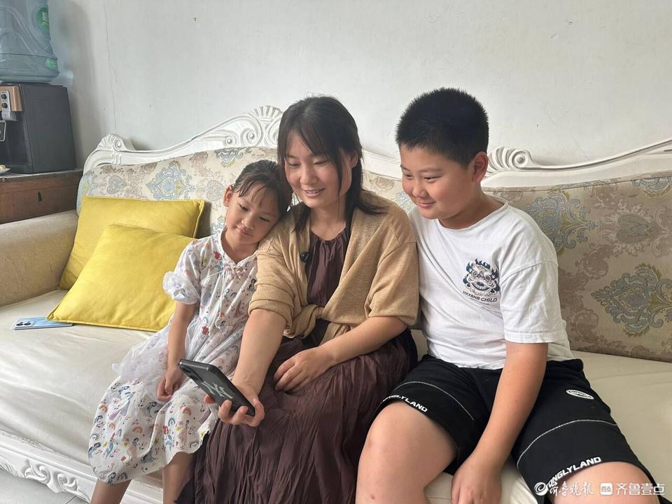 贾红光游泳视频_游泳冠军贾红光_贾媛媛游泳冠军
