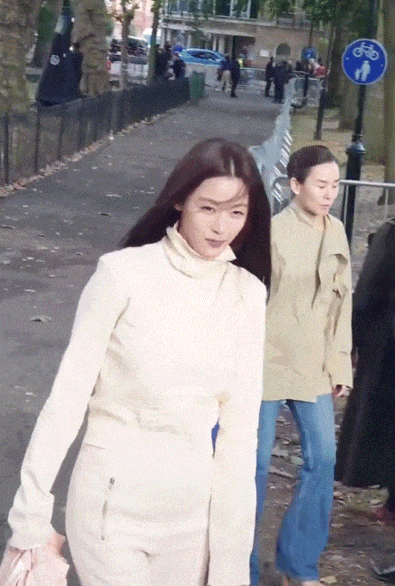 篮球明星老婆健身_篮球老婆健身明星视频_篮球老婆健身明星是谁