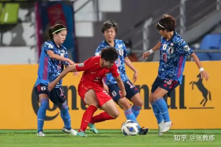 中国足球亚洲杯冠军_足球亚洲杯冠军是谁_足球亚洲杯女冠军是谁