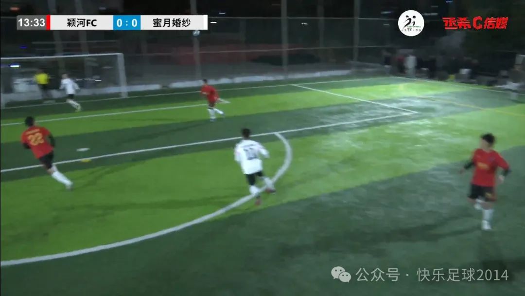 足球历史最精彩射门排名_射门足球精彩排名历史最高_足球射门大赛