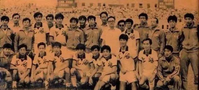 上海冠军足球联赛_上海联赛足球冠军奖金多少_上海联赛足球冠军名单