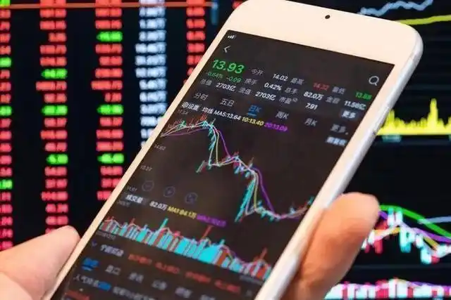 篮球基本规则一句话介绍_篮球规则讲解大全_篮球的规则和玩法