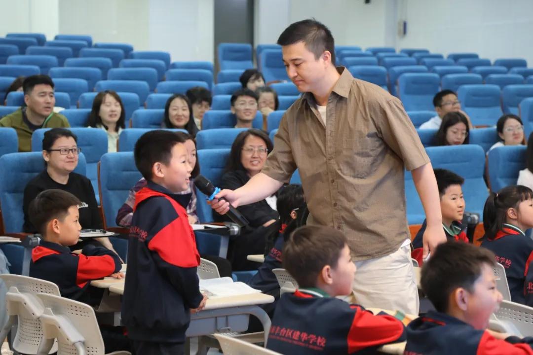 太空生活趣事多学到了什么_太空生活趣事多学期分析_太空学期趣事分析生活中的问题