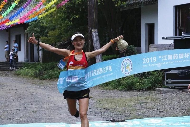 马拉松前两天跑不跑_马拉松前一天还跑吗_跑马拉松前一晚