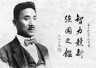 足球的规则和人数_足球规化球员_足球球星与普通人比赛规则